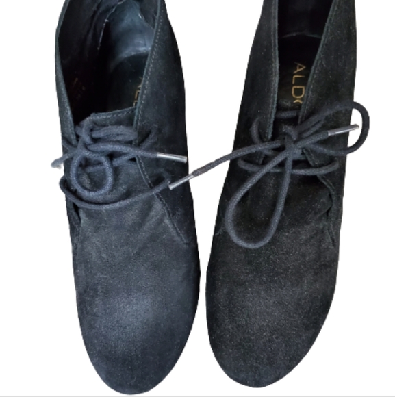 BLACK SUEDE LACE UP HIGH HEEL OXFORD SHOES ( SIZE ALDO - 8.5) - Picture 6 of 7